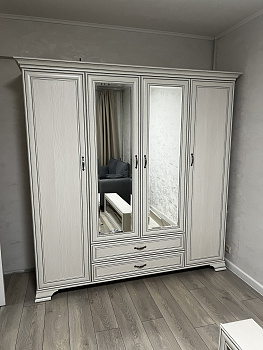 Шкаф с зеркалом Tiffany вудлайн кремовый 4D2S Z